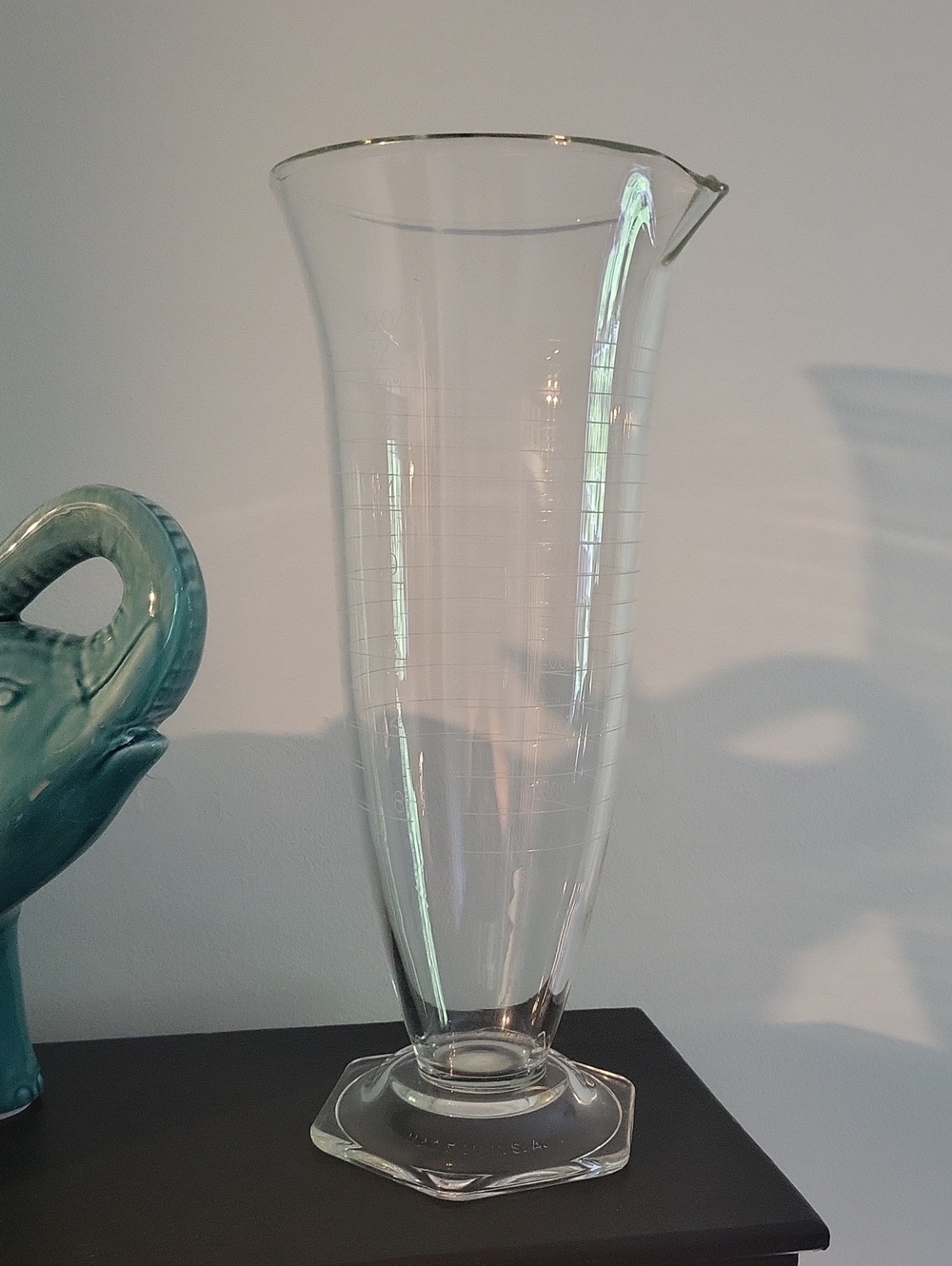 Pyrex beaker